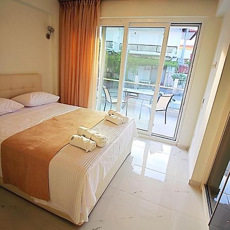 Sky Rays Luxury Apartments Nikiti  Esterno foto