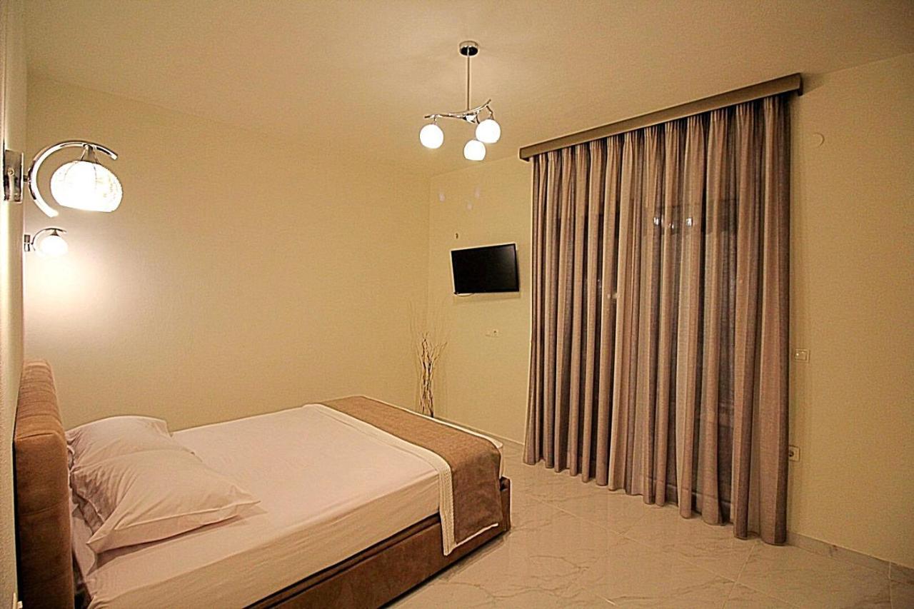 Sky Rays Luxury Apartments Nikiti  Esterno foto