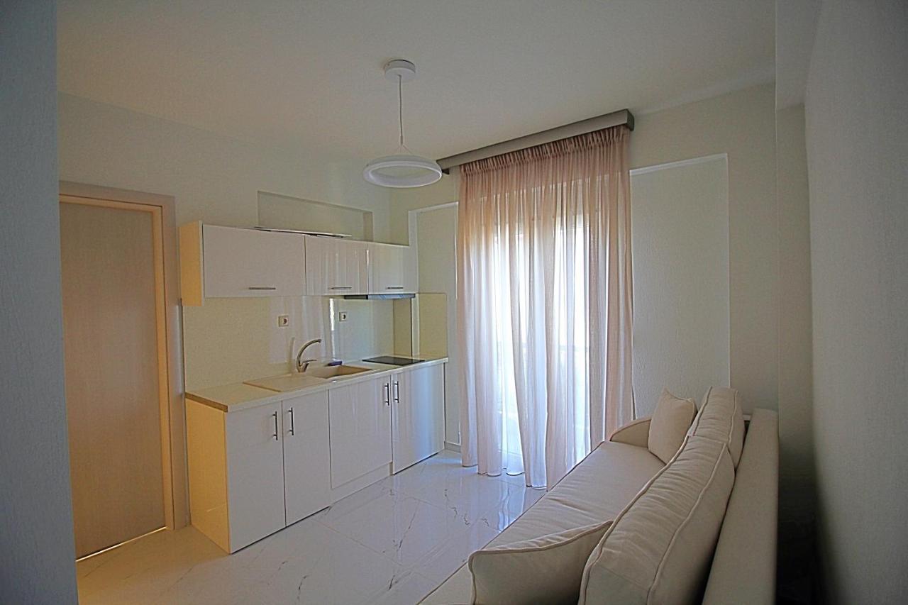 Sky Rays Luxury Apartments Nikiti  Esterno foto