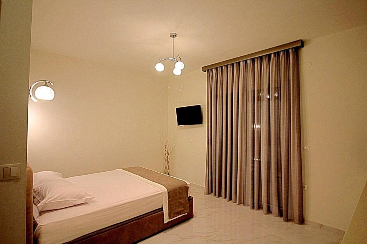 Sky Rays Luxury Apartments Nikiti  Esterno foto