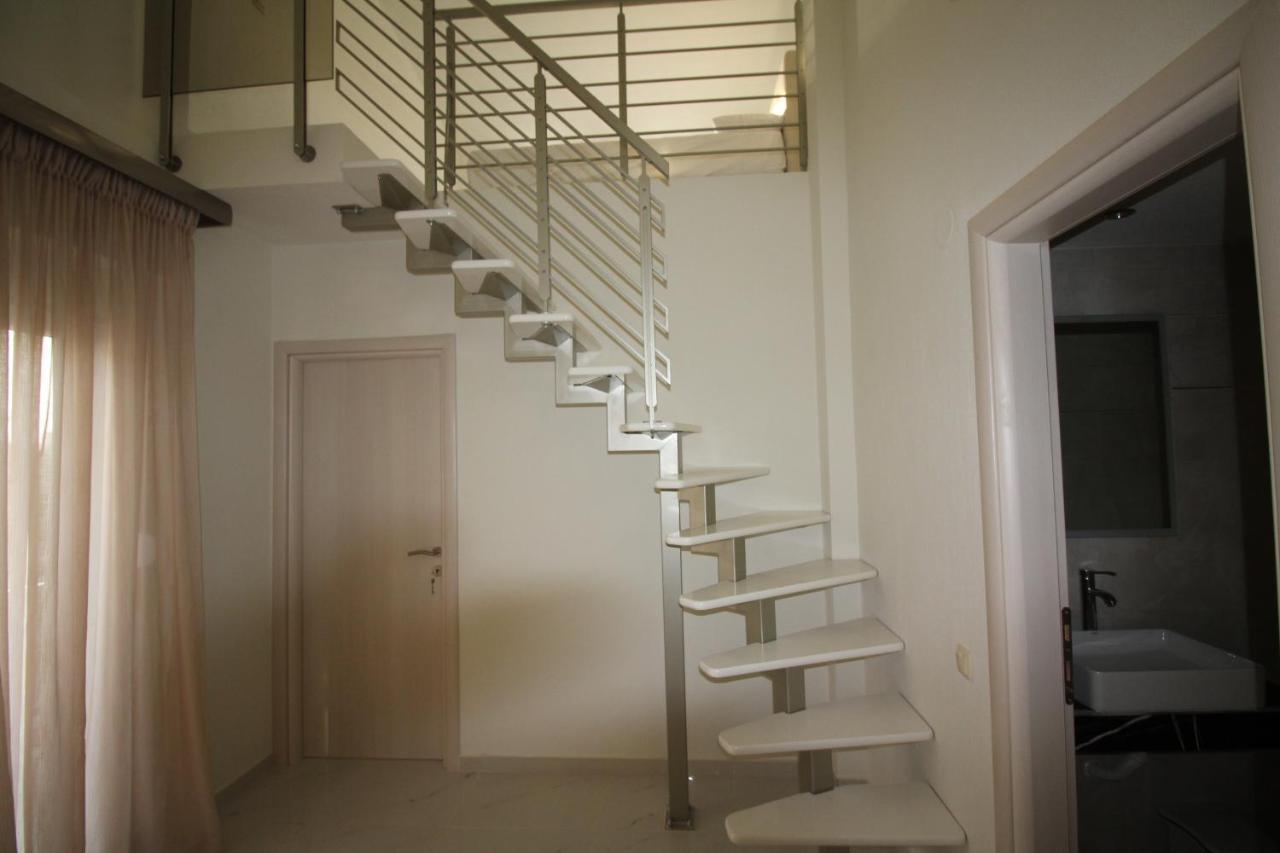 Sky Rays Luxury Apartments Nikiti  Esterno foto