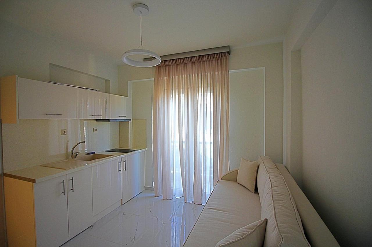 Sky Rays Luxury Apartments Nikiti  Esterno foto