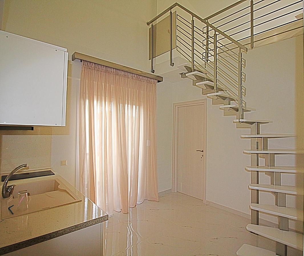 Sky Rays Luxury Apartments Nikiti  Esterno foto