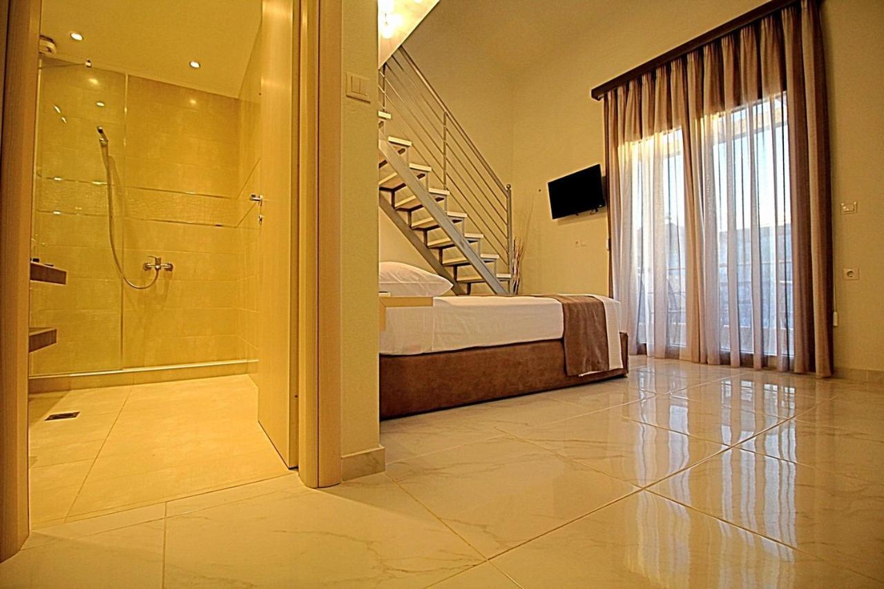 Sky Rays Luxury Apartments Nikiti  Esterno foto