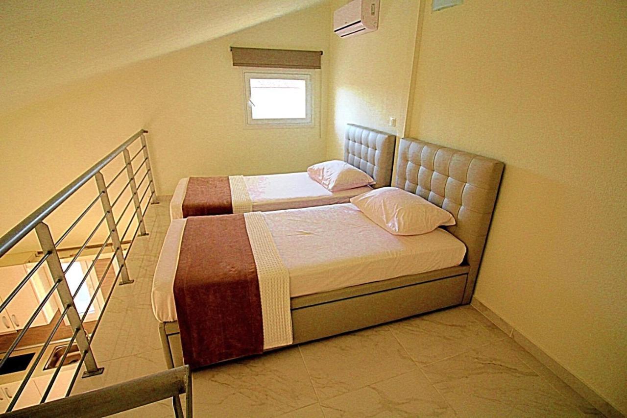 Sky Rays Luxury Apartments Nikiti  Esterno foto