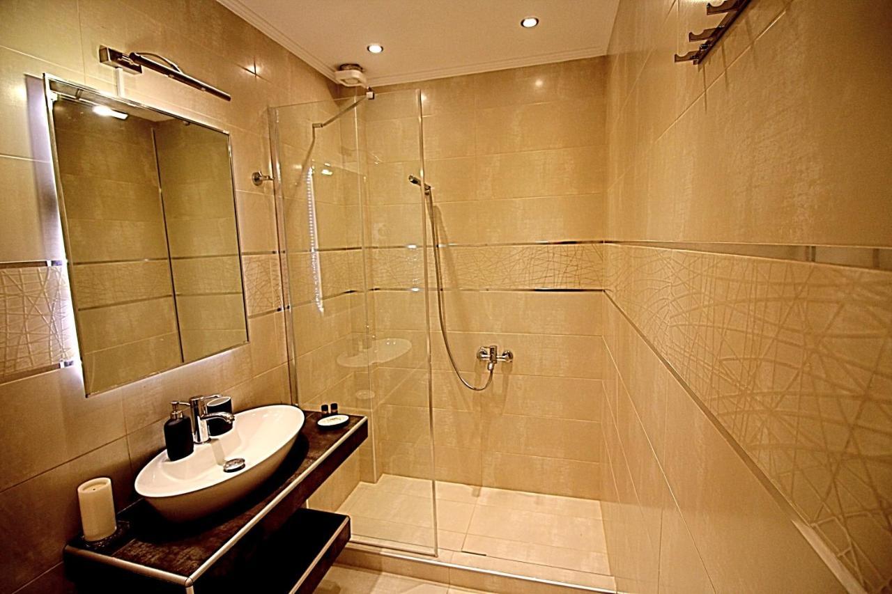 Sky Rays Luxury Apartments Nikiti  Esterno foto